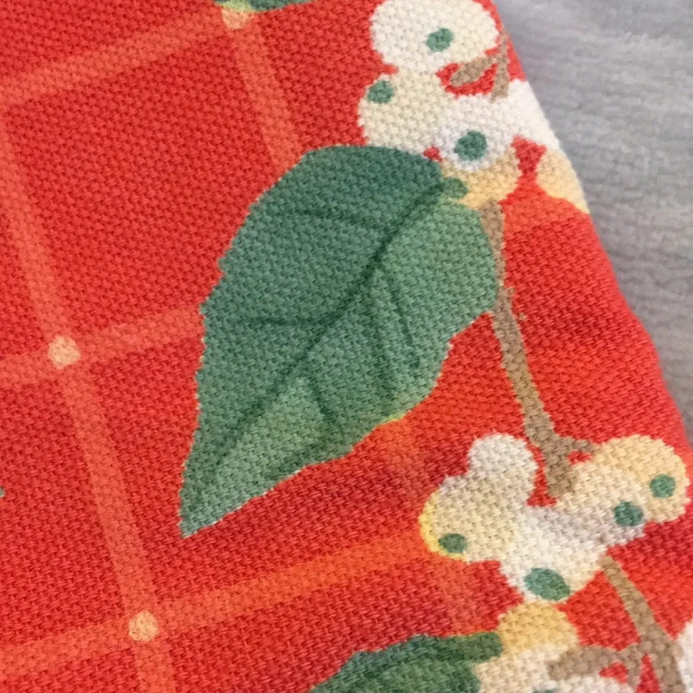 Crate &Barrel Red Hollyberry Kitchen Towel Resale Fair Condition Cotton 27.5x20”